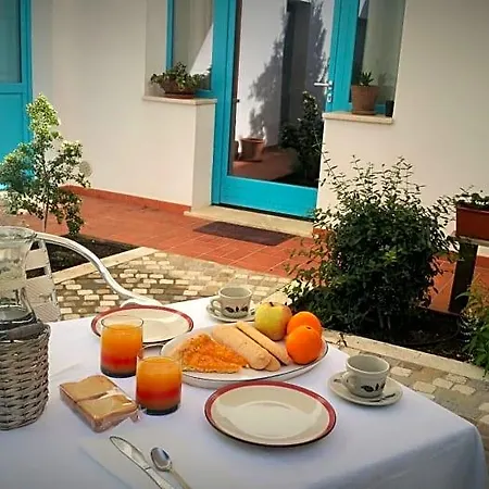 B&b-le Rondini 3* Monserrato